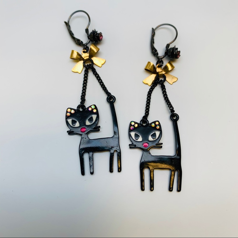 Betsey Johnson cute cat earrings!